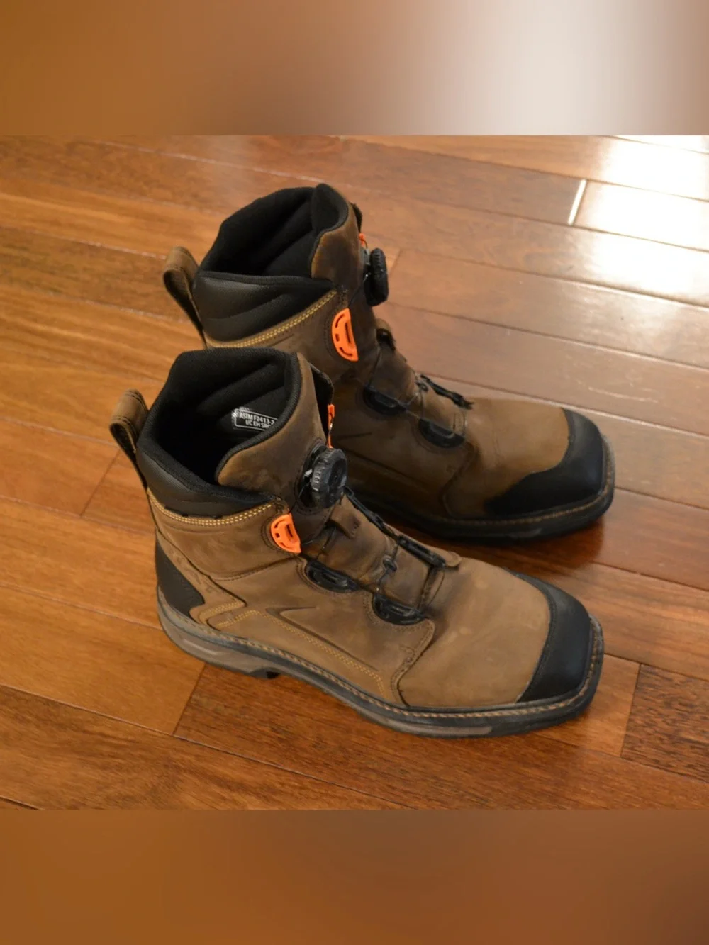 Ariat WartHog XT 8 BOA Carbon Toe Work Boots - Durable Waterproof Comfort Sz 10